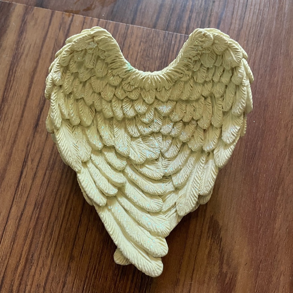 Decorative Angel Wings Ring Dish